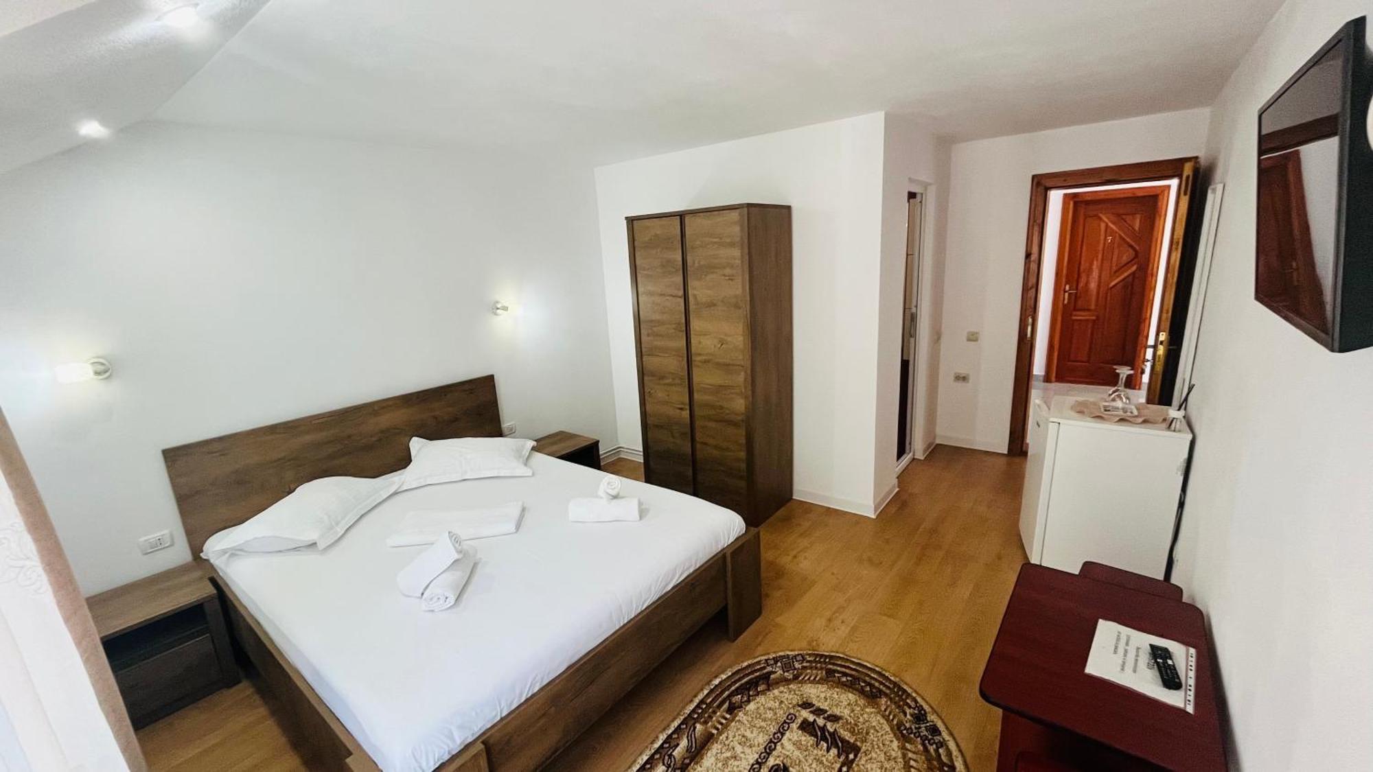 Casa Visescu Hotell Băile Herculane Eksteriør bilde